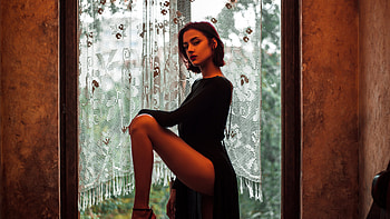 Black Dress Girl Looking Glance Beauty, black-dress, girls, model HD wallpaper