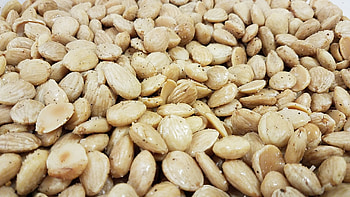 Truffle marcona almonds, Gourmet snacking, Exquisite flavor, Indulgent treat HD wallpaper