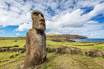 Easter Island, Enchanting Moai ry, Mystic stone statues, Cultural treasures HD wallpaper