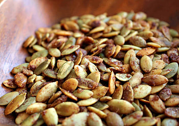 Saving pumpkin seeds, Reusing leftovers, Sustainable practice, Resourceful HD wallpaper