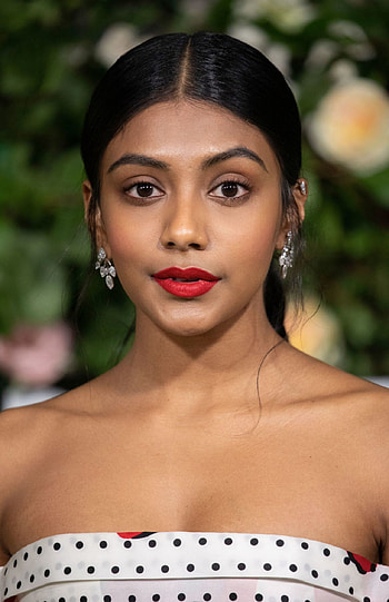 Charithra Chandran, Bridgerton season 2, London premiere, Celebmafia HD phone wallpaper