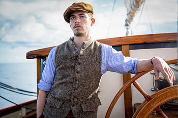 Ungentlemanly Nautical Elegance, movie, The Ministry of Ungentlemanly Warfare, Hero Fiennes Tiffin HD wallpaper