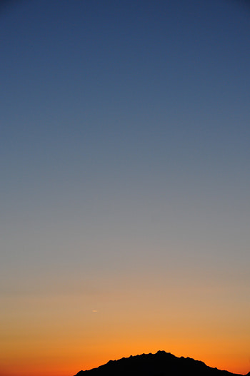 Sky, Twilight, Dark, Minimalism, Dusk, Gradient, Hill HD phone wallpaper