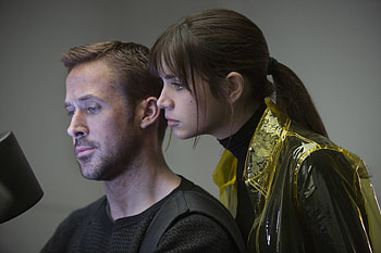 Blade Runner 2049 - Enigmatic Officer K Scene, movie, Blade Runner 2049, Ryan Gosling, Officer K (Blade Runner 2049) HD wallpaper