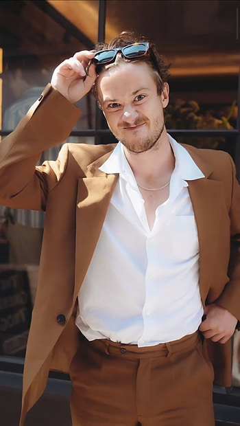 Joseph quinn, dress_shirt, chin HD phone wallpaper