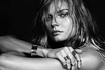 Beauty, white, black, model, ring, bw, girl, hand, woman, jewel HD wallpaper