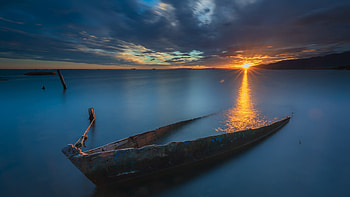 Abandoned Boat, boat, abandoned, lake, sunset HD wallpaper
