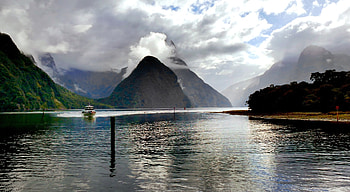 Milford Sound, Natural beauty, Scenic view, Must-see destination HD wallpaper