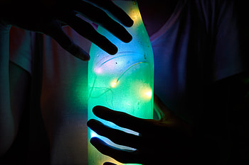 Dark, Miscellanea, Miscellaneous, Glow, Fingers, Light Bulbs, Bottle HD wallpaper