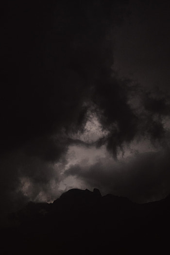 Mountains, Night, Clouds, Dark HD phone wallpaper