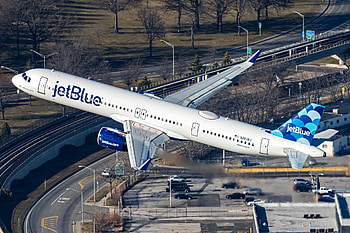 JetBlue Airways, Expedited switch, Sustainable fuels, New York HD wallpaper