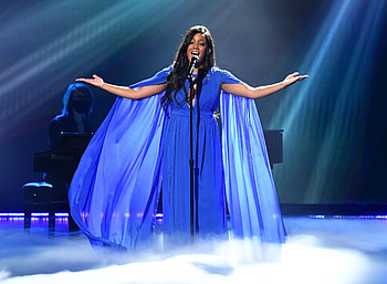 Mickey Guyton, First black woman, Host ACM awards HD wallpaper