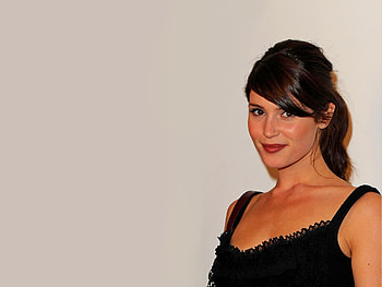 Pretty Gemma, sexy, brunette, eyes, hot, girl, beautiful, woman, babe, lady, brown, arterton, face, lips, gemma, hair, legs HD wallpaper