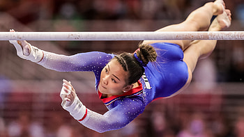 Suni Lee , Sports backgrounds, Gymnast beauty, Athletic artistry HD wallpaper