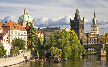 City of spires, Vibrant culture, que scenes, Prague's allure HD wallpaper