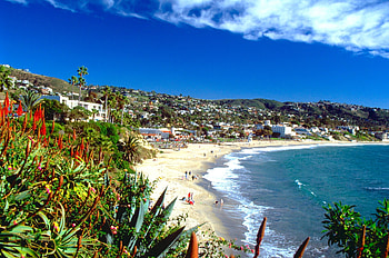 Best travel tips for Laguna Beach, Explore California's gem, TravelBook's recommendations HD wallpaper