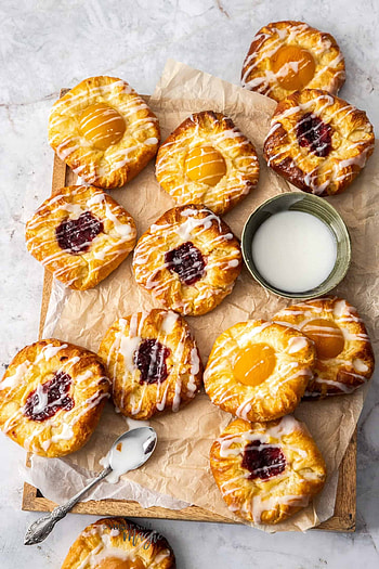 Easy way to make danish pastry, Simple baking recipe, Flaky layers, Delicious indulgence HD phone wallpaper
