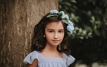 Little Girl, flowers, young lady, brunette HD wallpaper