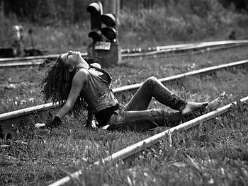 Losing A Piece Of My Soul, model, graphy, woman, black and white HD wallpaper