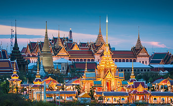 Temple of the Emerald Buddha, Bangkok HD wallpaper