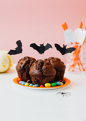 Halloween, food, chocolate cakes HD phone wallpaper