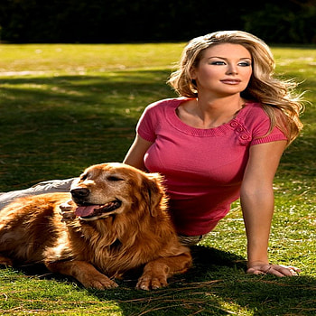 FRIENDSHIP, dog, model, lovely, friends, woman HD wallpaper