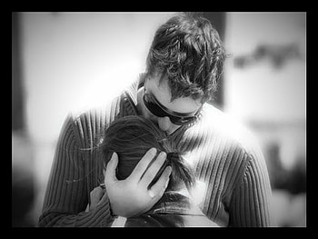 Love is ..., kiss, graphy, love, black and white HD wallpaper