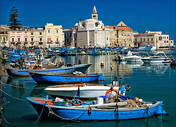 Bari tips, Sightseeing advice, Capital of Apulia, Italian adventures HD wallpaper