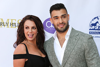 Sam Asghar, Britney Spears, Instagram posts, Deeply alarmed fans HD wallpaper