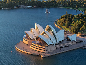 Sydney Opera House, City center, Landmark attraction, Sydney travel HD wallpaper