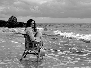 Lady on Beach, cool HD wallpaper