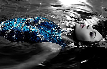 BLUE ~ GIRL IN WATER, red lips, sexy, bw, girl, wp, beauty, swimsuit, mica, water, duotone HD wallpaper