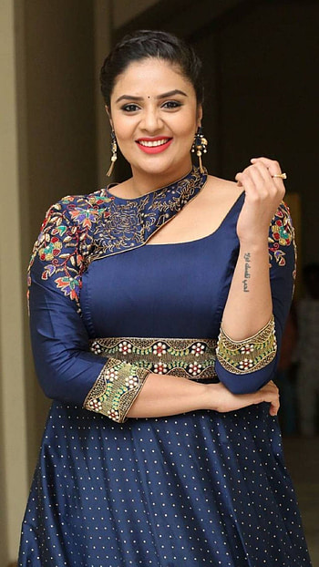 Sreemukhi, model, anchor HD phone wallpaper