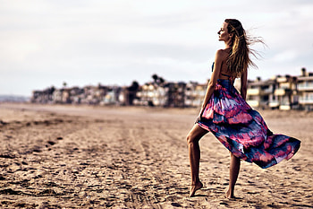 Blonde Girl At Beach Evening, blonde, girls, beach, evening HD wallpaper