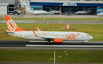 Gol Linhas Aereas, Crew assault, Airport security, Travel safety HD wallpaper