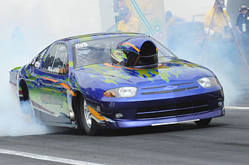 A Clever Cavalier, Bowtie, DragRace, Smoke, GM HD wallpaper