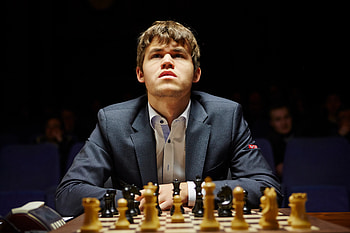 Magnus Carlsen: Chess Champion in Stunning Ultra, Sports, chess, Magnus Carlsen HD wallpaper