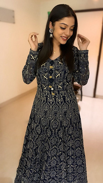 Varsha bollamma, telugu actress, varsha, bollamma HD phone wallpaper