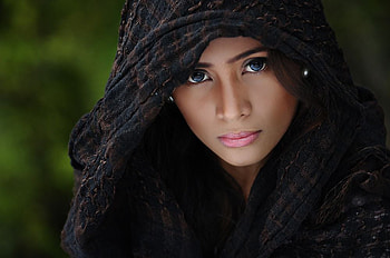Mysterious Beauty, eyes, mysterious, black, beauty HD wallpaper