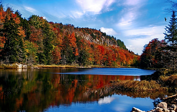 Adirondack State Park, New York, color, lake, daylight, day, leaves, reflection, clouds, autumn, nature, sky, mountains, water, forest HD wallpaper