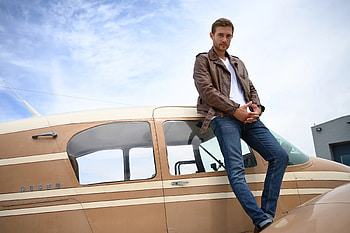 The Bachelor, Peter Weber, Pilot misconception, Travel adventures HD wallpaper