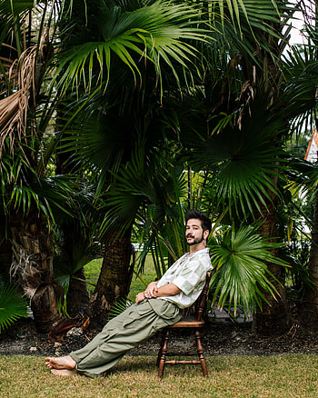 Camilo, Hemisphere-spanning pop, New York Times spotlight, Musical talent HD phone wallpaper