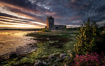 Dunguaire Castle, Stone Fortress, County Galway Ireland HD wallpaper