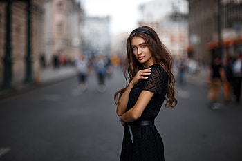Girl Smiling Back, girls, model, smiling HD wallpaper