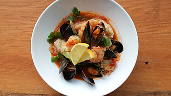 Seafood soup tomatoes, Seafood delicacies, Fresh seafood, Greens HD wallpaper