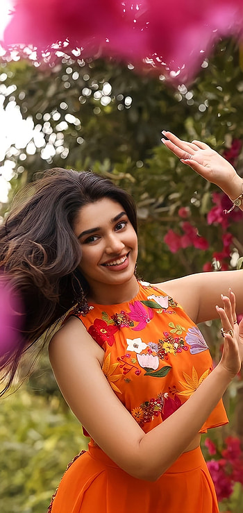 Krithi Shetty, bebamma, krithishetty HD phone wallpaper