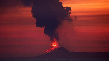 Anak Krakatau cracks, Potential landslide, Volcanic danger, Monitoring HD wallpaper