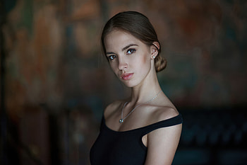 Victoria Lukina Looking At Viewer, victoria-lukina, girls, model HD wallpaper