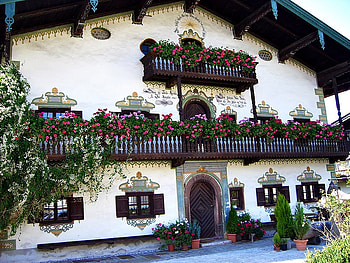 Bavarian house, germany, flowers, bavaria, house HD wallpaper