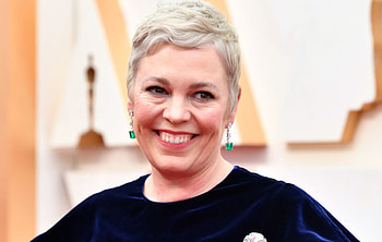 Olivia Colman, Wet herself, David Mitchell HD wallpaper